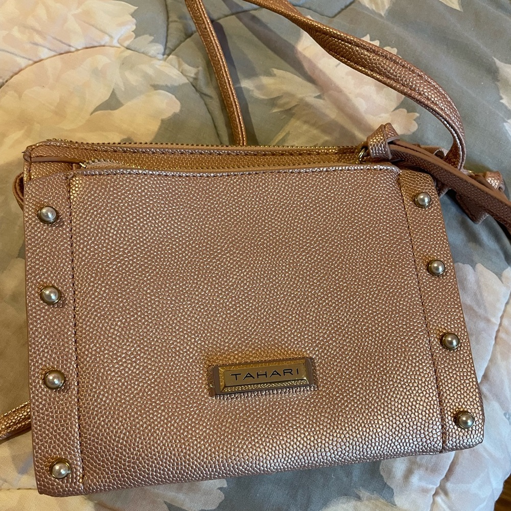 NWOT Rose Gold Tahari Pearl Embellished Crossbody Bag - Picture 2 of 6